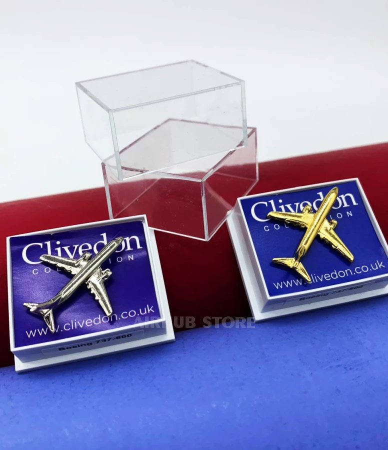 Boeing 737-800 Pin in box