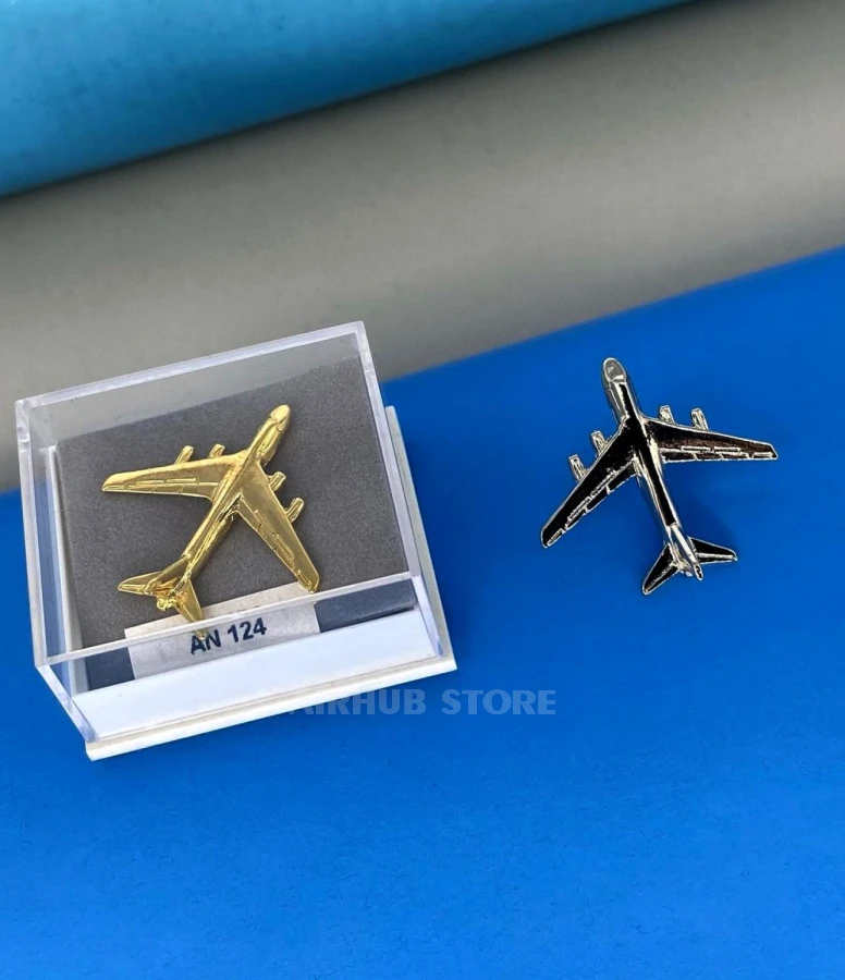 Pin AN-124 in box