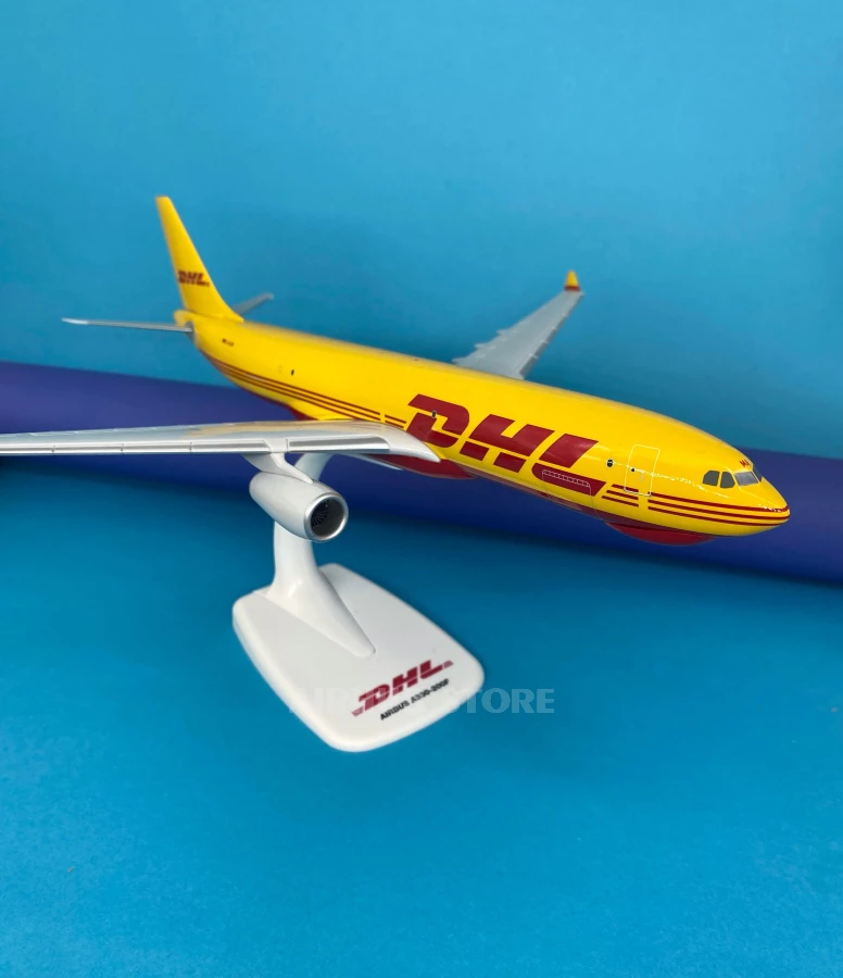 Aircraft Model Airbus A330-200F DHL 1:200