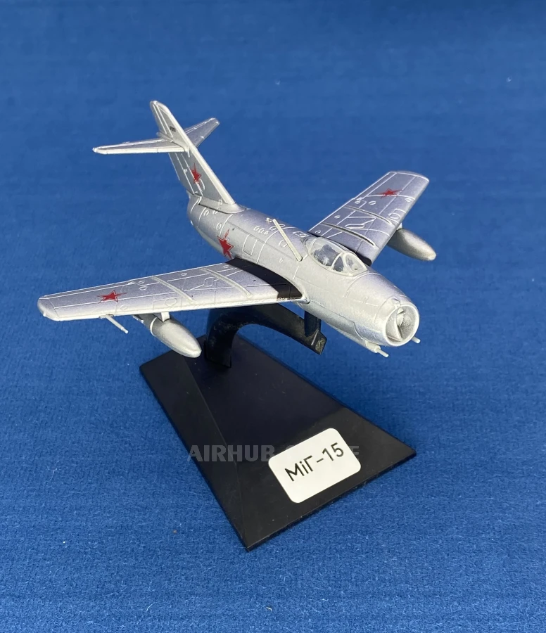 Модель літака МіГ-15