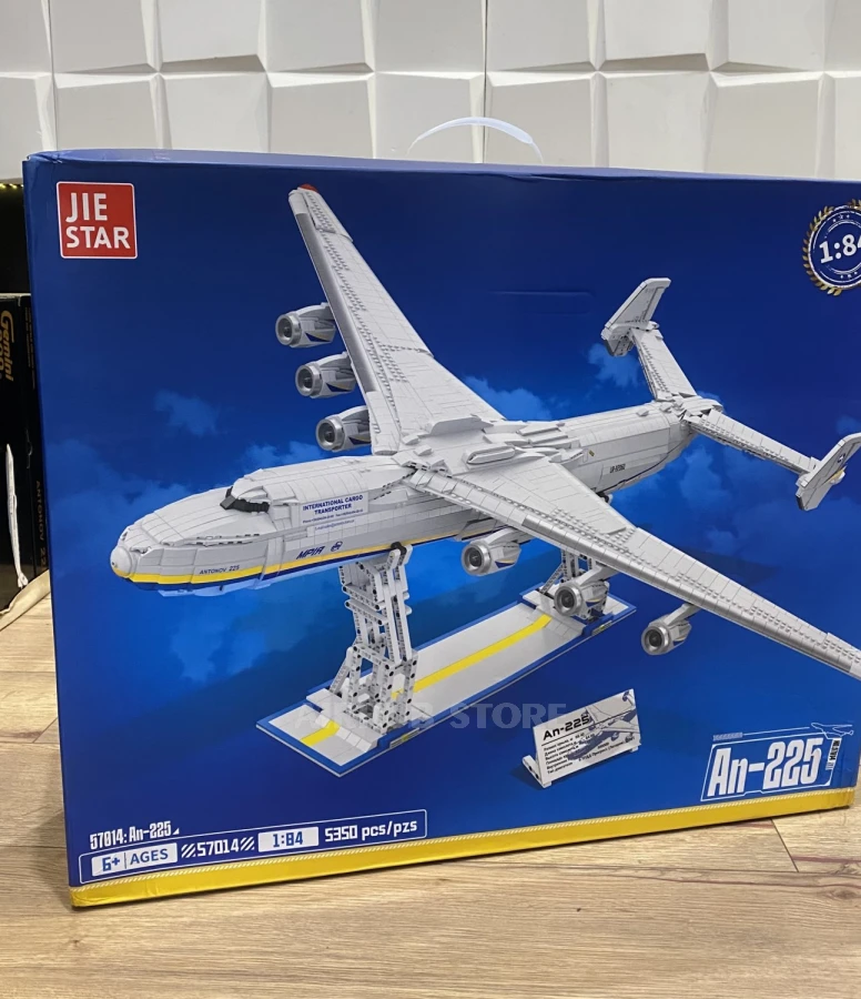 Construction set Antonov AN-225 Mriya