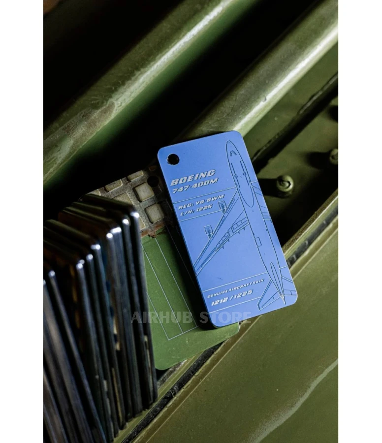 Boeing B747-400 VQ-BWM Keychain