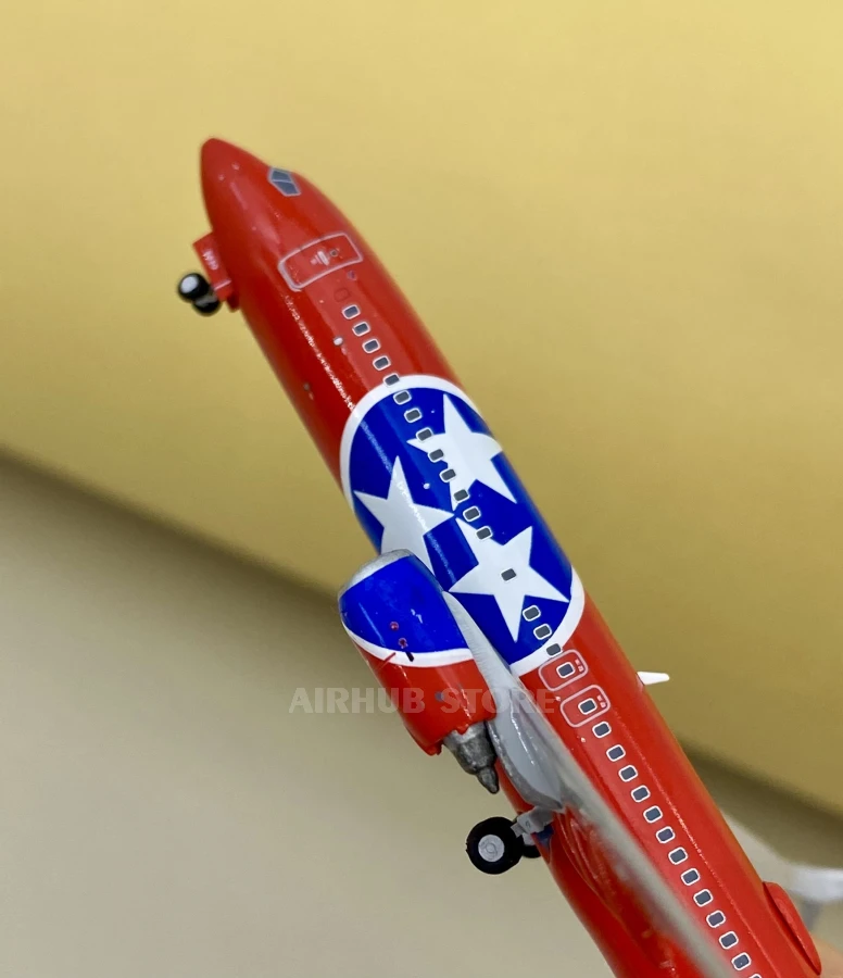 Aircraft Model Boeing 737-800 Southwest Tennessee One 1:400
