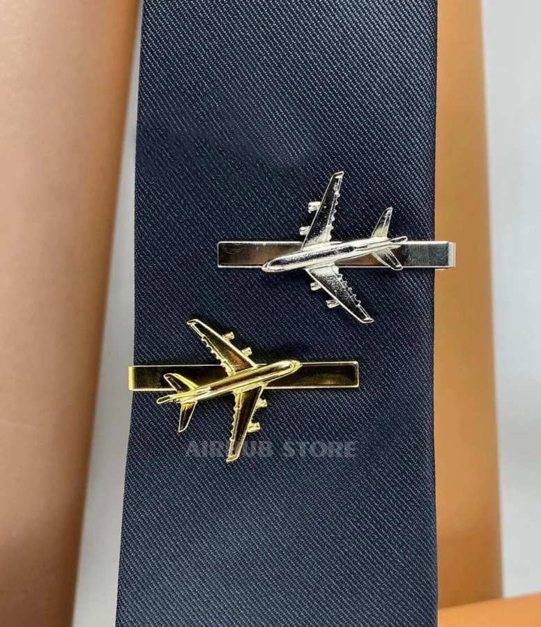 Airbus A380 tie clip