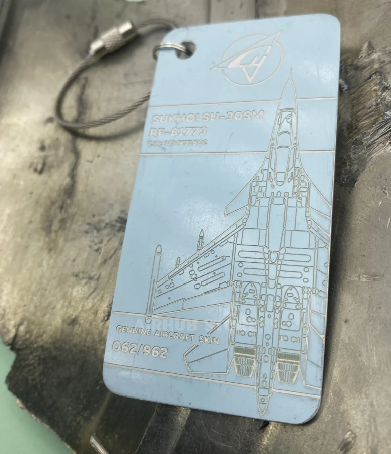 Keychain from the downed Russian Su-30 62 red RF-81773