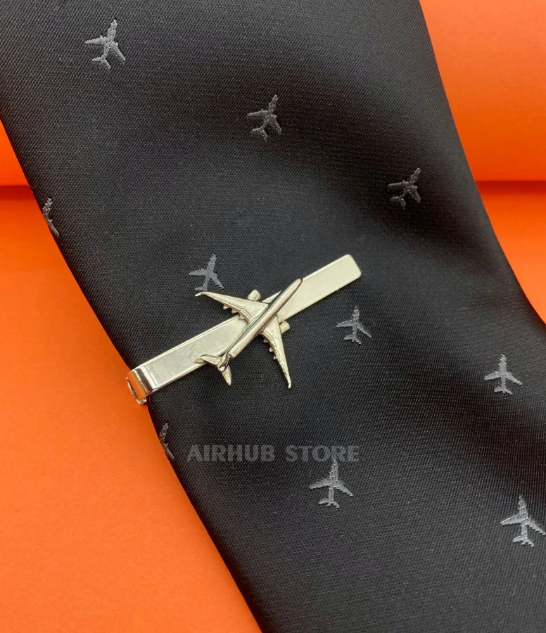 Airbus A350 tie clip