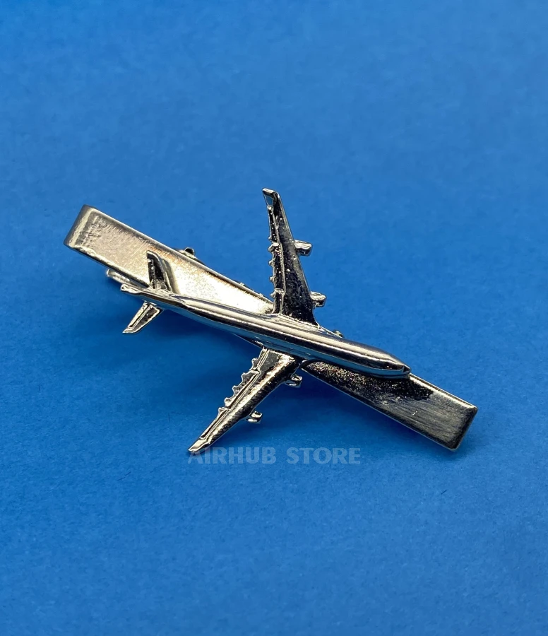 Airbus A340 tie clip