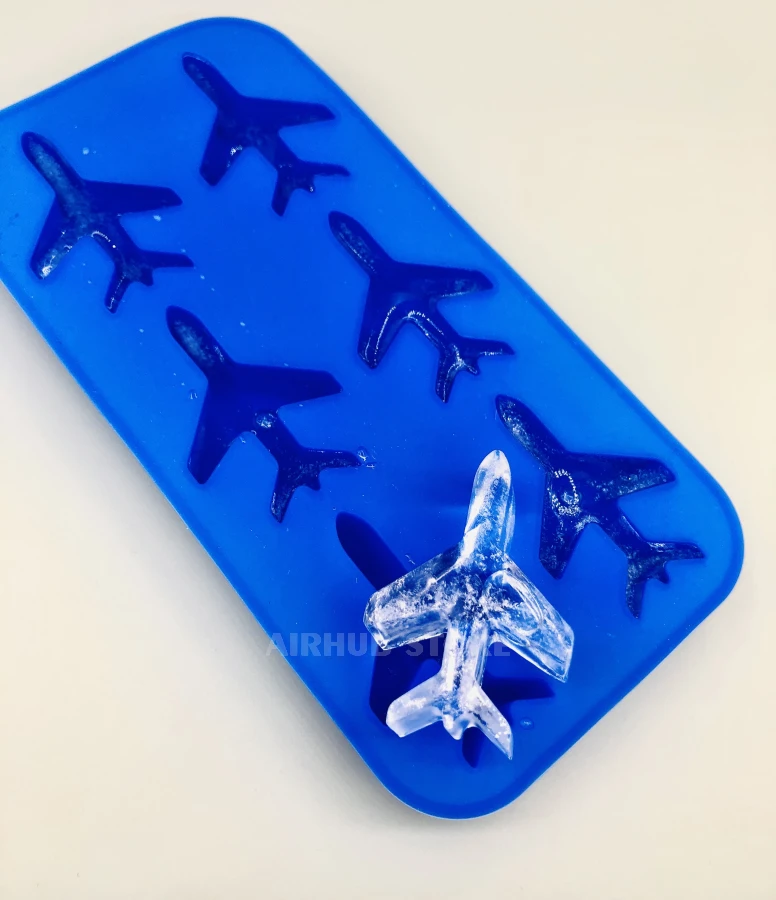 Mold for ice airplanes