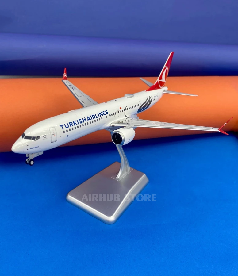 Модель літака Boeing 737 MAX 9 Turkish Airlines 1:200