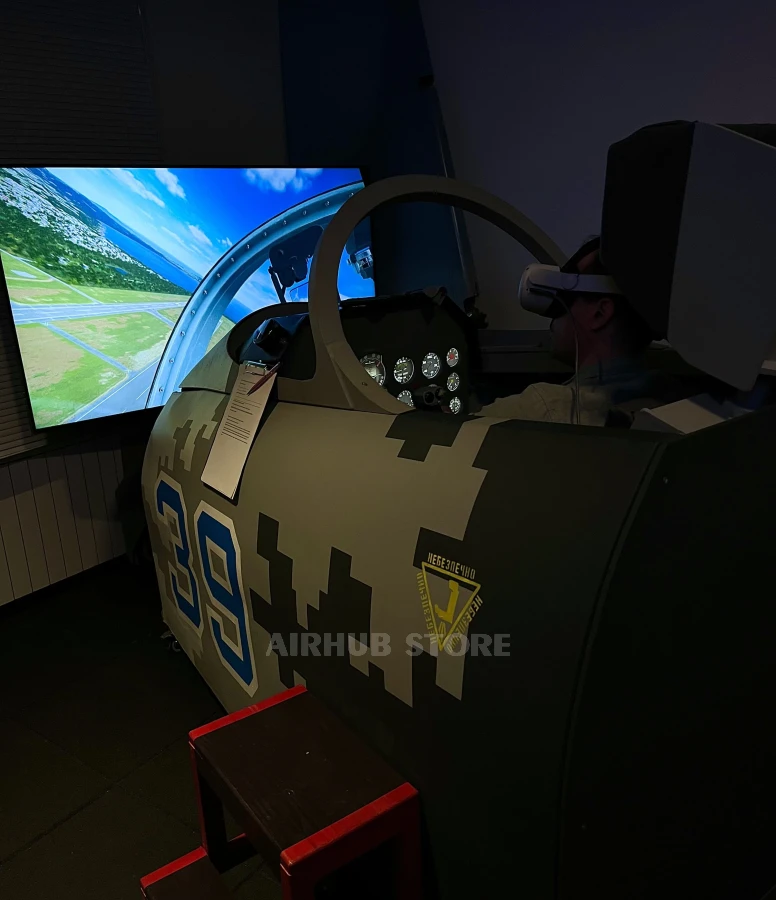 Flight on the L-39 Albatros flight simulator