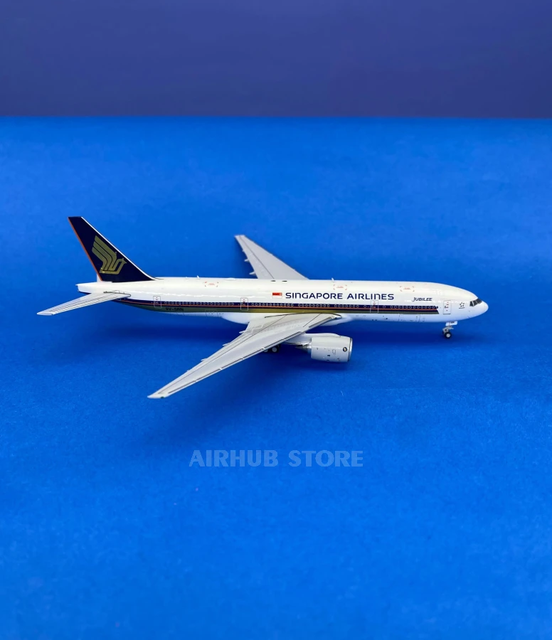 Aircraft Model Boeing 777-200ER Singapore Airlines 1:400