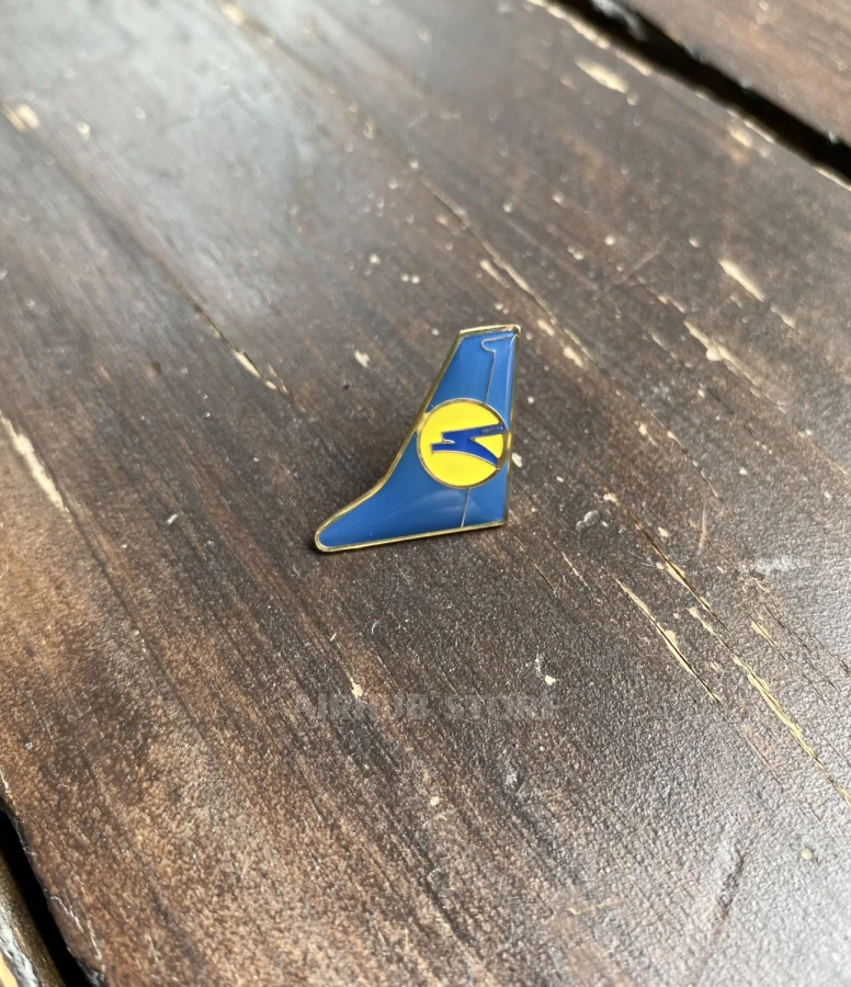 Pin Aircraft Tail Fin UIA Ukraine International Airlines