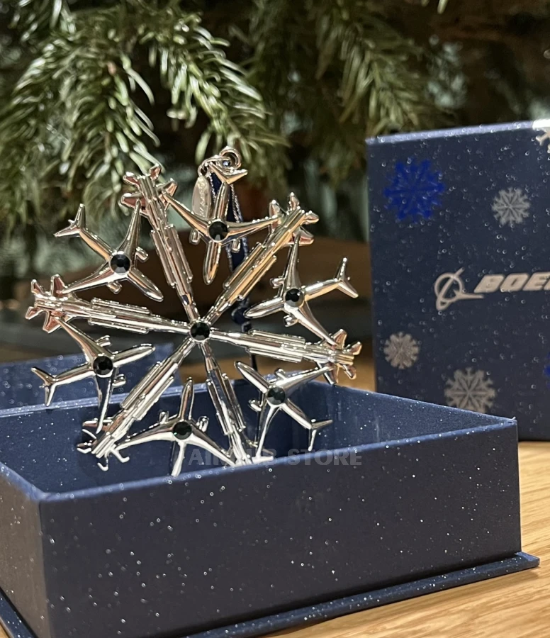 Christmas tree decoration snowflake Boeing