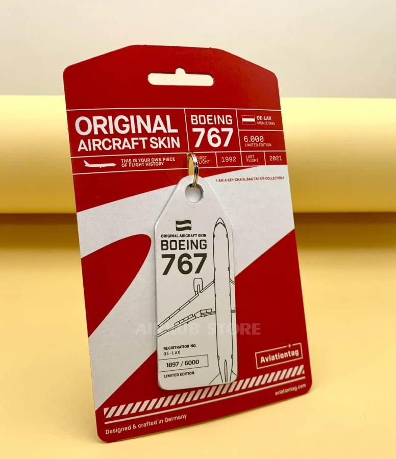 Boeing 767 Austrian Airlines OE-LAX Keychain