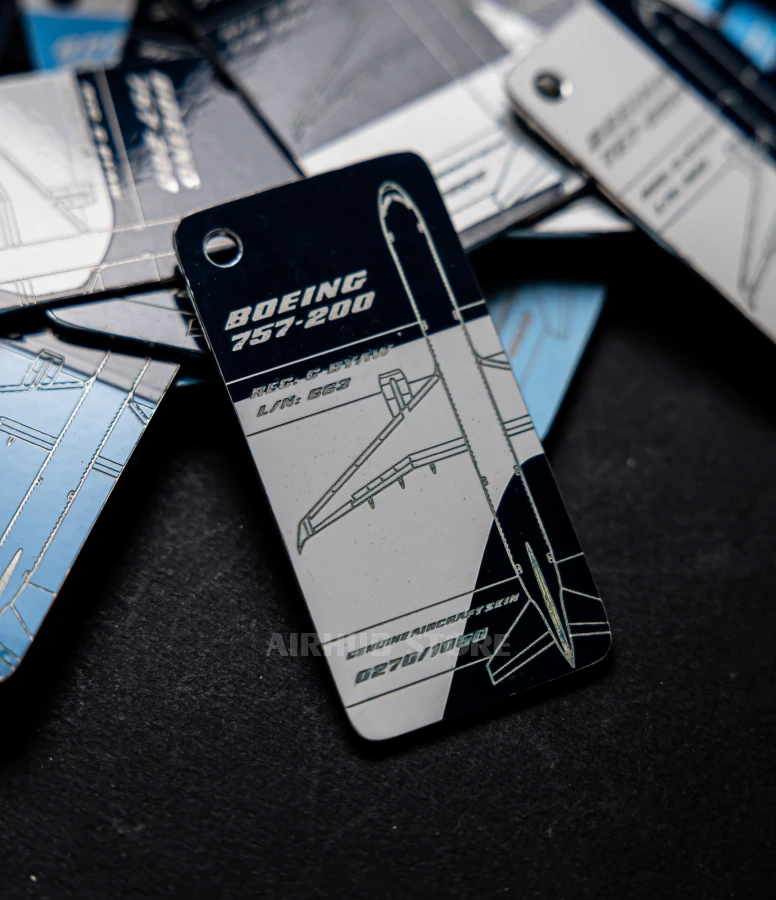 Boeing B757-200 TUI Airways G-BYAW Keychain spesial
