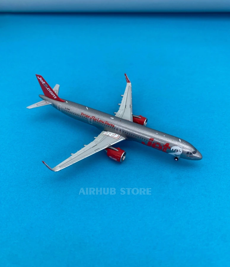 Модель самолета Airbus A-321 neo Jet2.com 1:400
