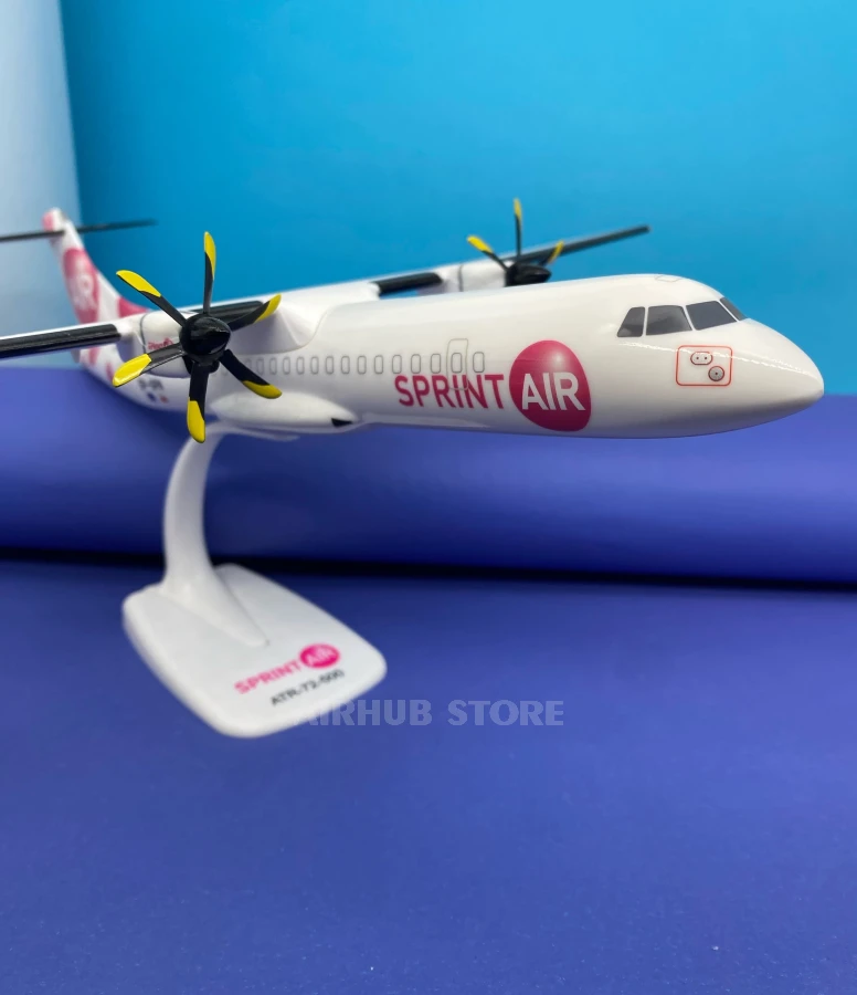 Aircraft Model ATR 72-500 SprintAir 1:100