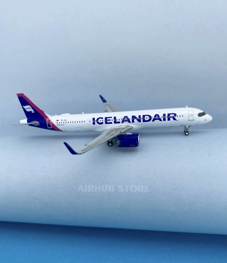 Aircraft Model Airbus A321 neo Icelandair 1:400